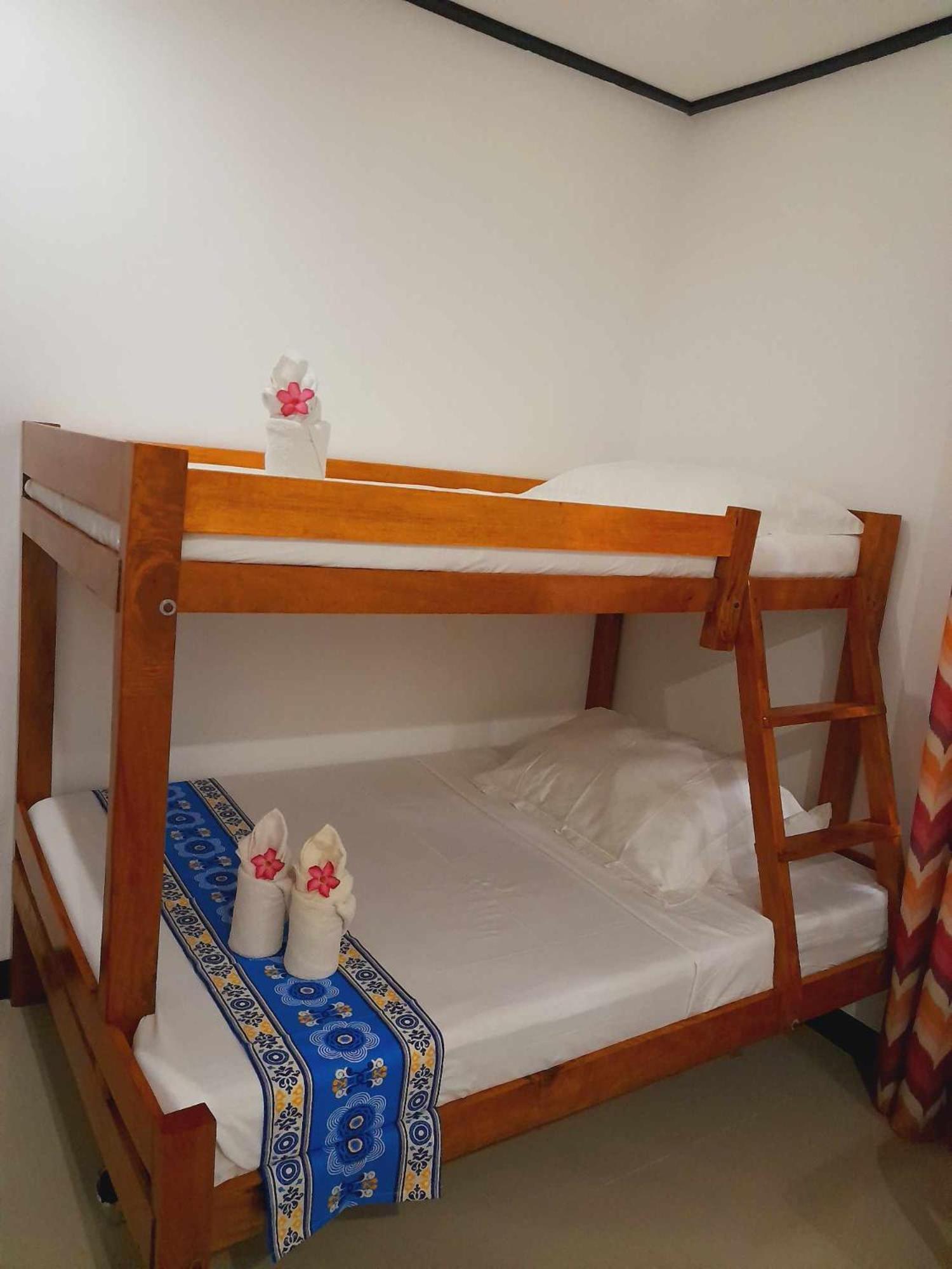 El Taraw Bed & Breakfast Puerto Princesa Exterior photo